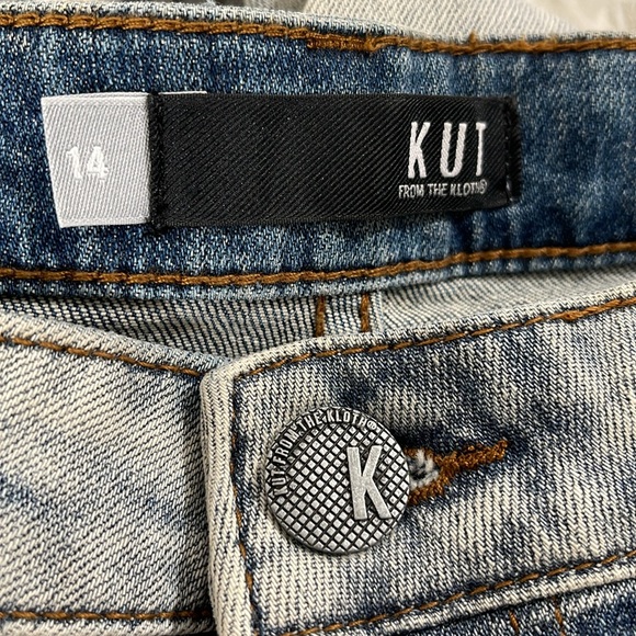 KUT FROM THE KLOTH “Catherine” Boyfriend Denim Jeans with Pearl Embellishments - Picture 8 of 10